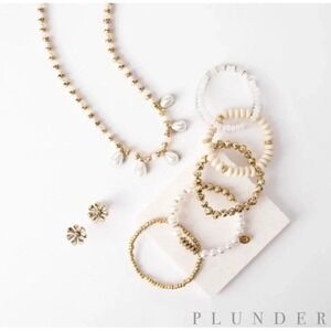 Plunder Jewelry Style Box Set Necklace Bracelet Earrings